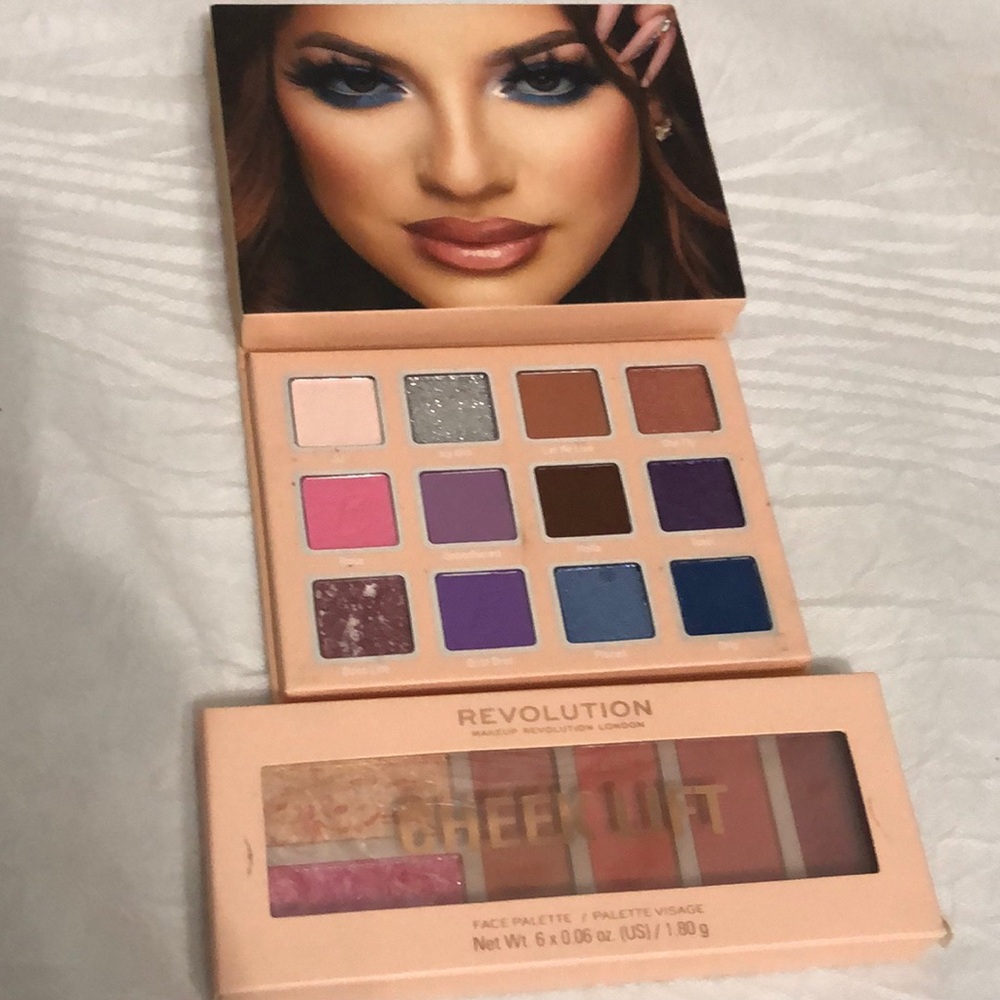 Revolution and Murillo Twins  Eyeshadow Palette bundle